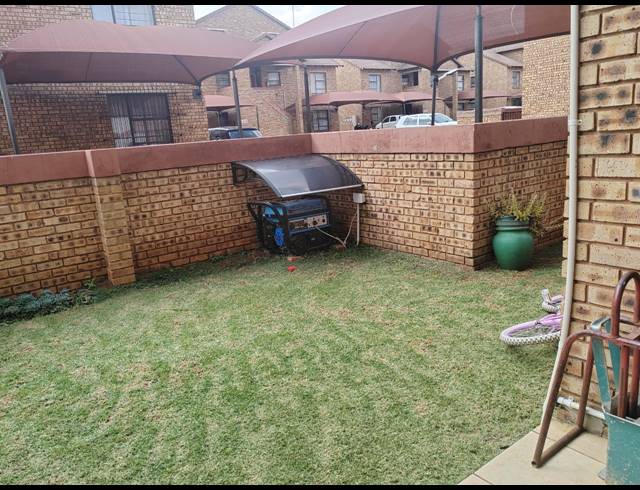2 BEDROOM TOWNHOUSE TO LET IN DALPARK EXT 11